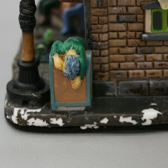 Lemax Spooky Town Zombie’s Cafe 2006 Halloween Village Collection Building 65346 - Picture 6 of 12